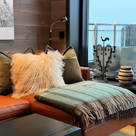 Riddergaardens Toppetasje *